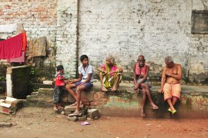 जीवन में आनंद हम वरिष्ठ ज्यादा लेते थे