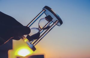 बुजुर्ग खुद को समय जरूर दें - Elders - It’s Time to Live for Yourself