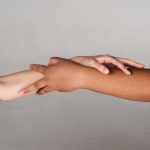 रिश्तों की डोर मजबूत रखें रिश्तों की डोर मजबूत रखें - Keep the bonds of relationships strong